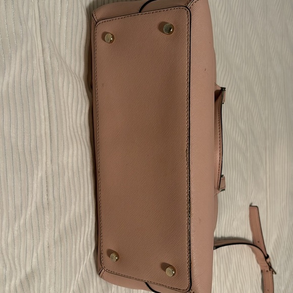 Kate spade purse. Like new - Picture 6 of 6